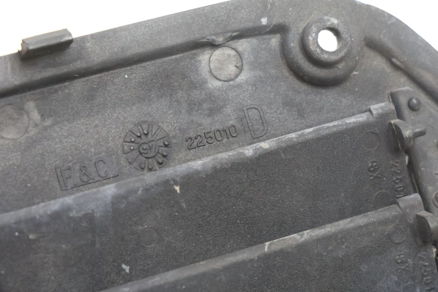 photo de GRILLE RADIATEUR GILERA RUNNER SP 50 (2002 - 2004) - Pièce contrôlée