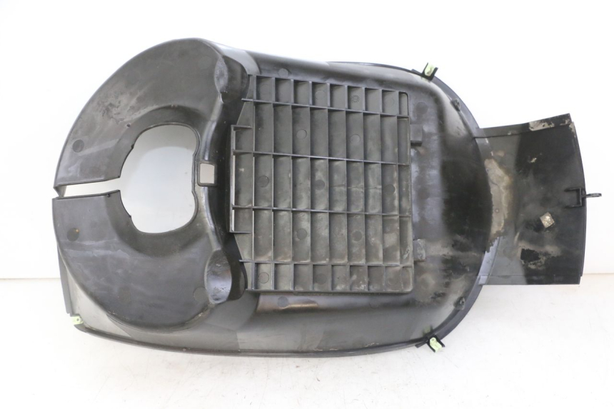 photo de GRILLE RADIATEUR PEUGEOT SATELIS COMPRESSOR K15 125 (2006 - 2009)