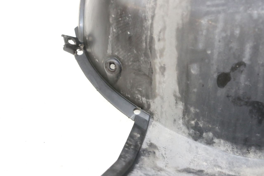 photo de GRILLE RADIATEUR PEUGEOT SATELIS 125 (2013 - 2018) - Zoom état d’usage