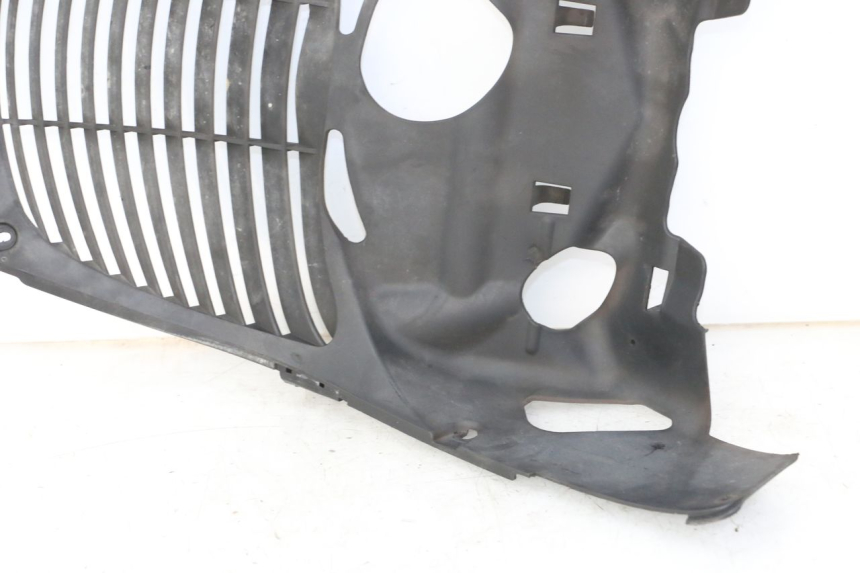 photo de GRILLE RADIATEUR YAMAHA X-MAX XMAX ABS 250 (2010 - 2014)