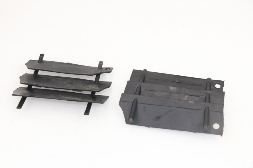 photo de GRILLE RADIATEUR YAMASAKI ROADSTER 50 (2013 - 2018)