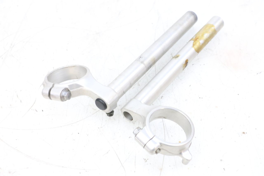 photo de GUIDON SUZUKI GSXR GSX-R 1000 (2003 - 2004) - Gros plan technique