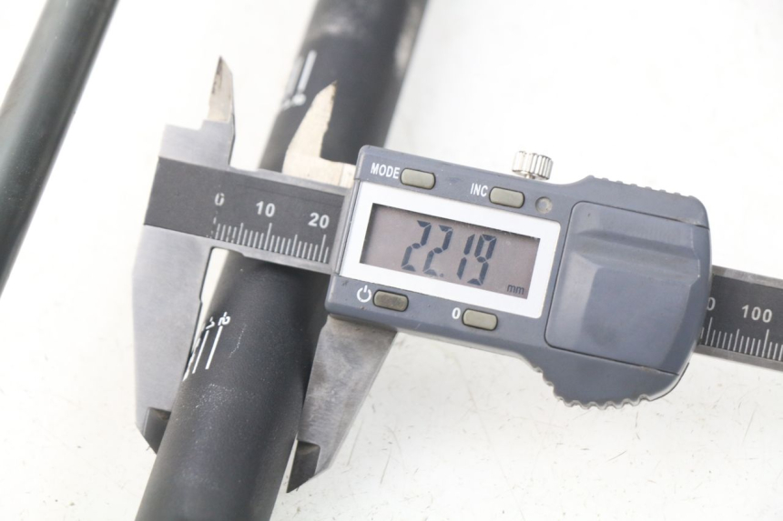 photo de GUIDON HONDA CRF CR-F 450 (2005 - 2008)