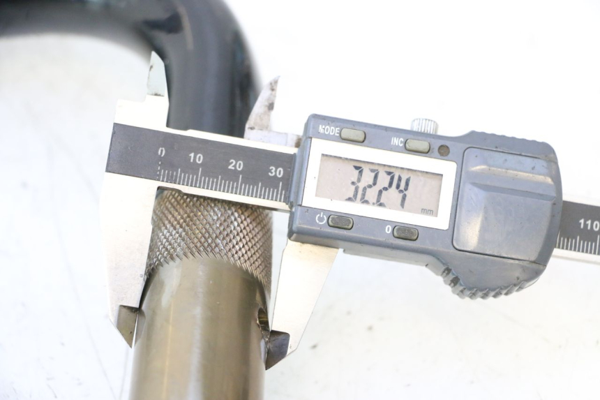 photo de GUIDON HARLEY DAVIDSON ROAD GLIDE FLTRXSE 1920 (2018 - 2022) - Autre angle de vue