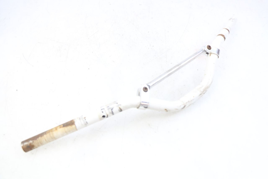 photo de GUIDON PEUGEOT TKR TREKKER FURIOUS 50 (2005 - 2014) - Points de fixation