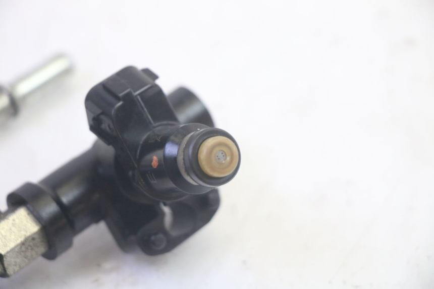 photo de INJECTEUR SUZUKI BURGMAN EXECUTIVE ABS 650 (2006 - 2012) - Marquages et références