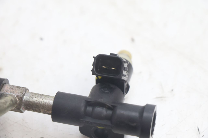 photo de INJECTEUR SUZUKI BURGMAN EXECUTIVE ABS 650 (2006 - 2012) - Gros plan technique