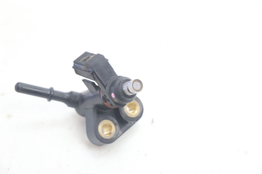 photo de INJECTEUR HONDA CRF CR-F 125 (2020 - 2021) - Gros plan technique