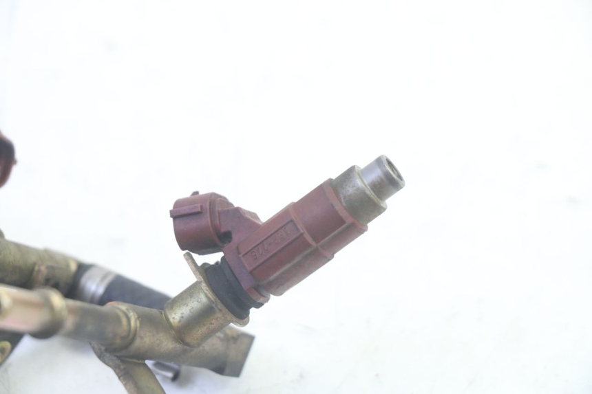 photo de INJECTEUR SUZUKI DL V STROM 1000 (2002 - 2007) - État de surface