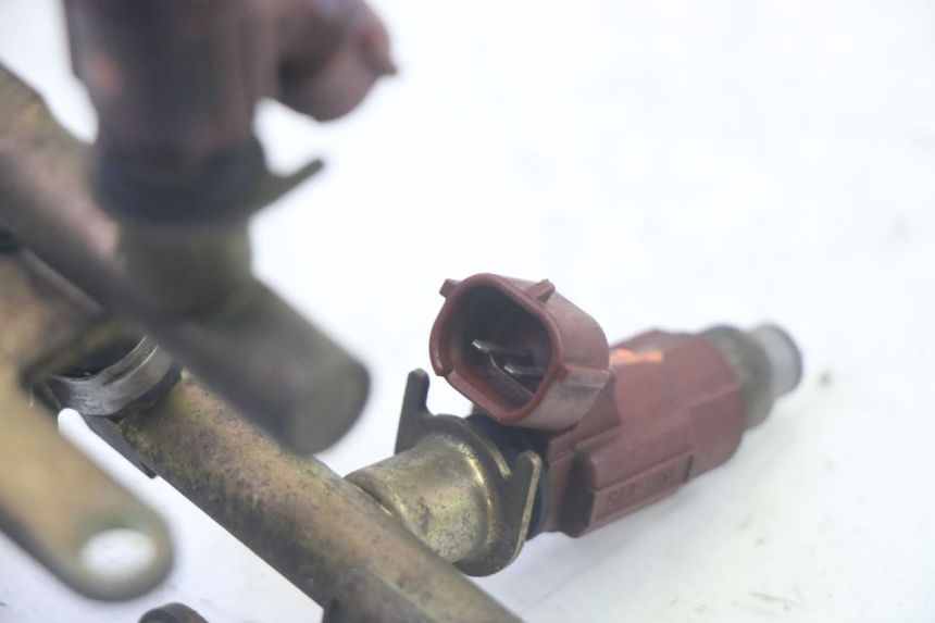 photo de INJECTEUR SUZUKI DL V STROM 1000 (2002 - 2007) - Marquages et références