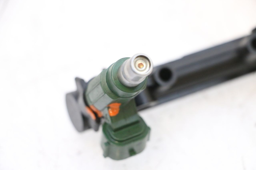 photo de INJECTEUR KAWASAKI ER-6 ER6 F ABS 650 (2012 - 2016) - Gros plan technique