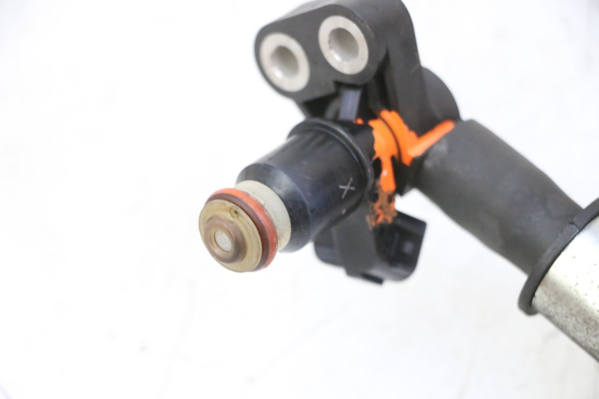 photo de INJECTEUR HONDA FES S-WING SWING ABS 125 (2007 - 2015)