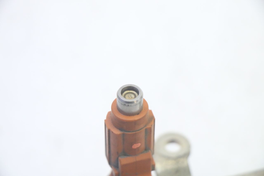 photo de INJECTEUR YAMAHA FJR ABS 1300 (2006 - 2012) - Points de fixation