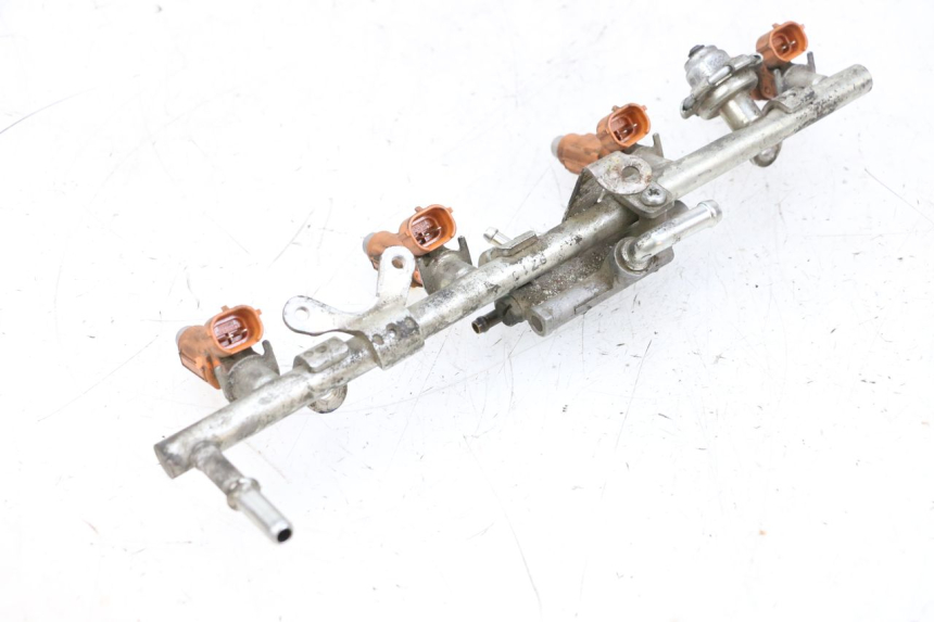 photo de INJECTEUR YAMAHA FJR ABS 1300 (2006 - 2012) - Points de fixation