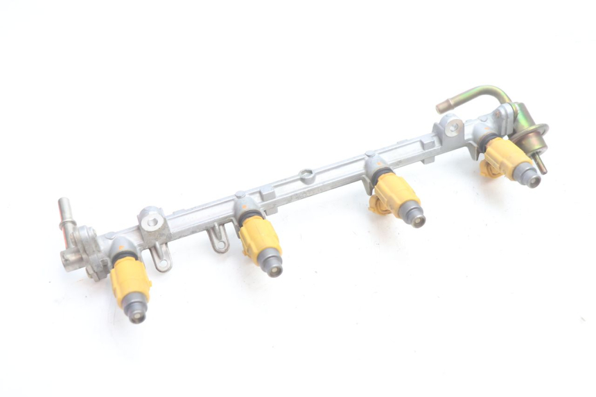 photo de INJECTEUR YAMAHA FJR 1300 (2001 - 2005) - Gros plan technique