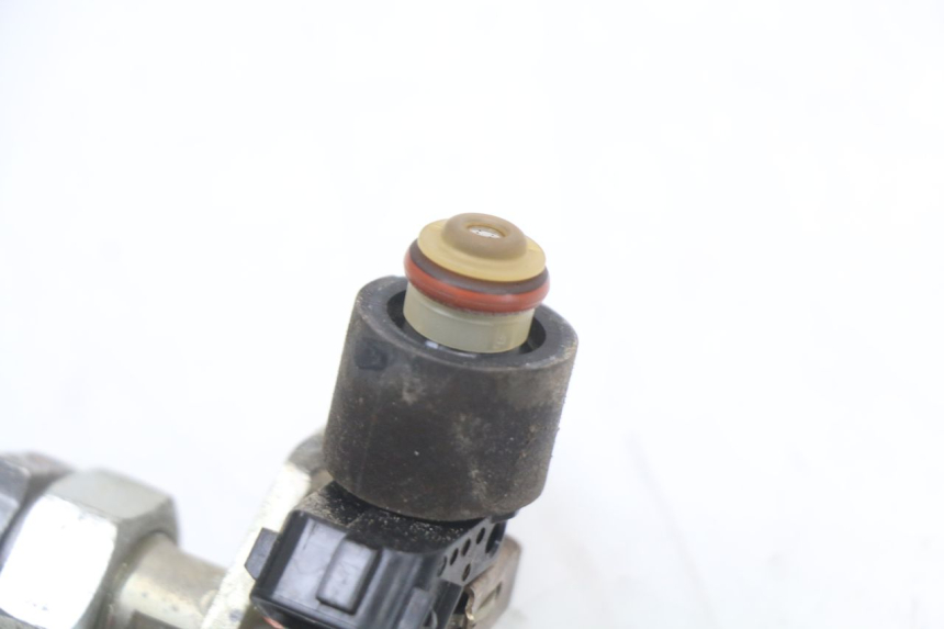 photo de INJECTEUR HONDA FJS SILVER WING SILVERWING 400 (2005 - 2008)