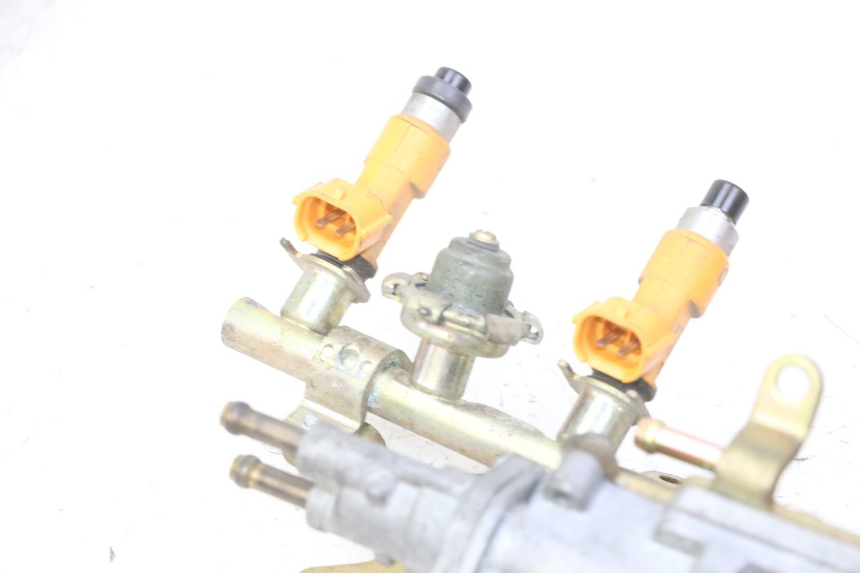 photo de INJECTEUR YAMAHA FZ6 N FAZER 600 (2004 - 2006)