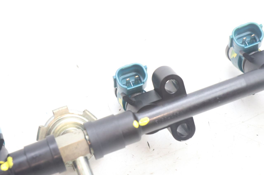 photo de INJECTEUR YAMAHA FZ8 800 (2010 - 2016) - État de surface