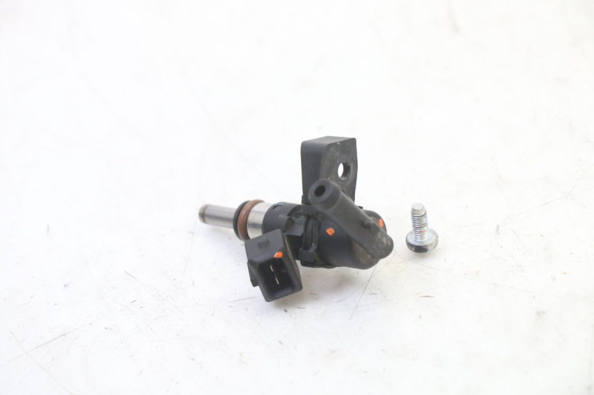 photo de INJECTEUR BMW G310 R 310 (2016 - 2020)