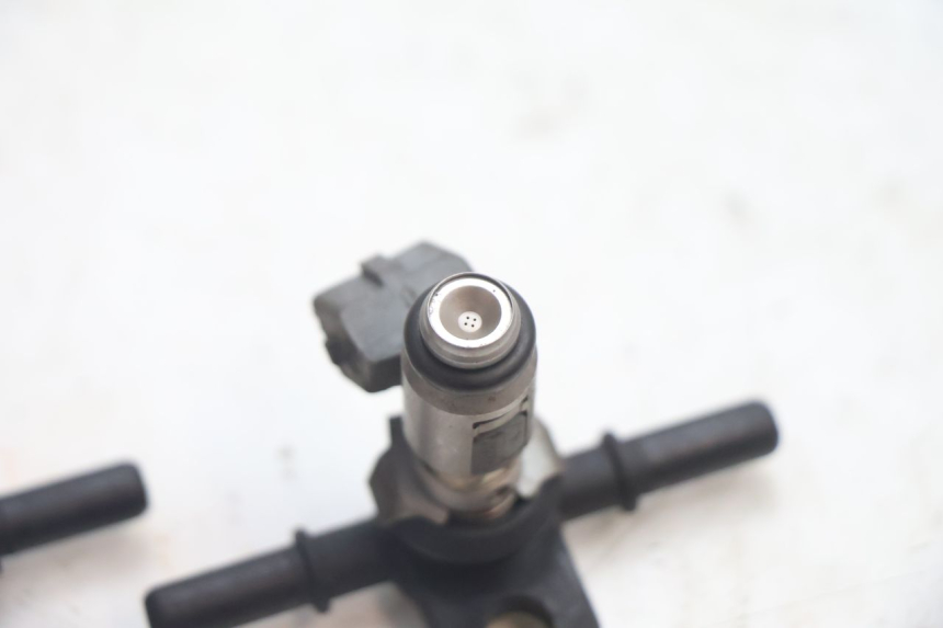photo de INJECTEUR GILERA GP 800 (2007 - 2013) - Pièce contrôlée