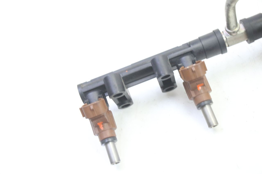 photo de INJECTEUR SUZUKI GSR 750 (2011 - 2017)