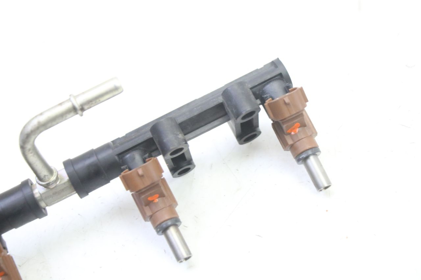 photo de INJECTEUR SUZUKI GSR 750 (2011 - 2017)