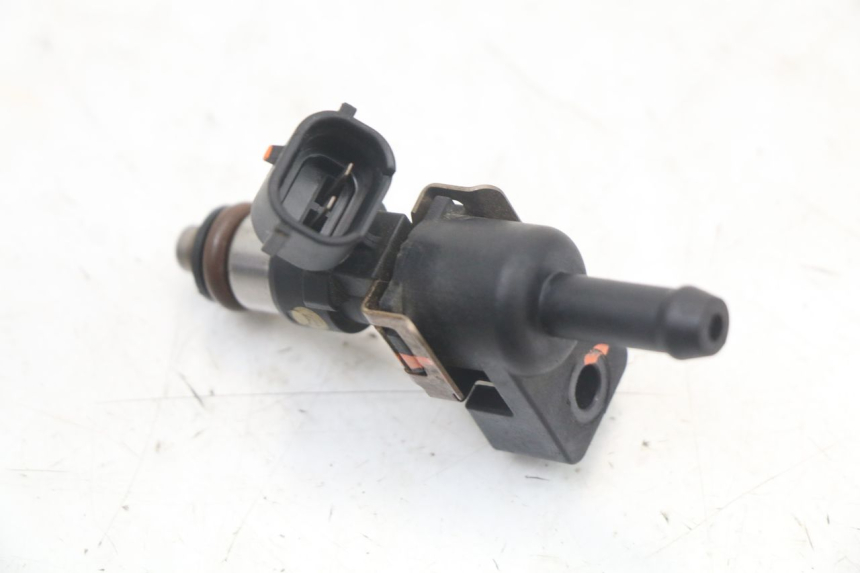 photo de INJECTEUR HUSQVARNA SVARTPILEN 401 (2018 - 2023)