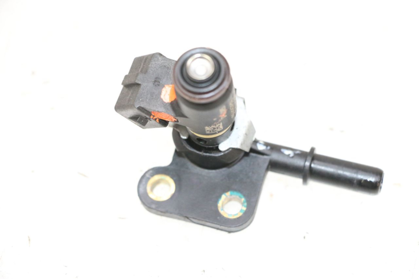 photo de INJECTEUR PIAGGIO MP3 HPE 300 (2019 - 2026) - Autre angle de vue
