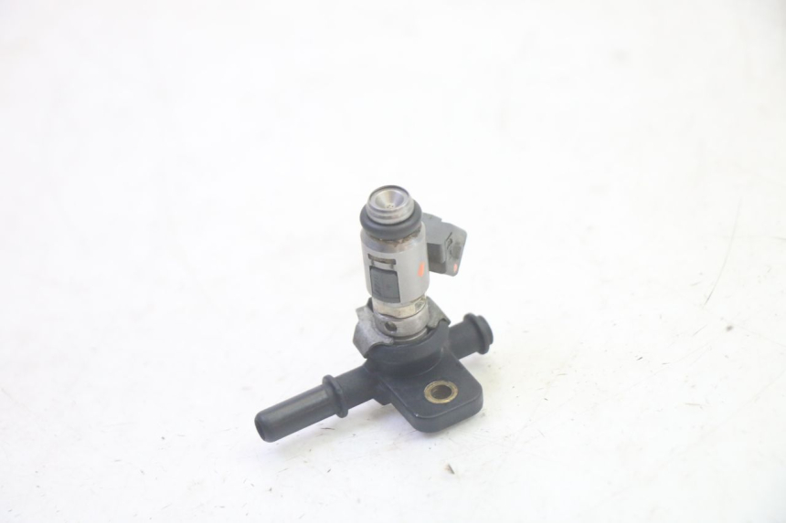 photo de INJECTEUR PIAGGIO MP3 LT 400 (2007 - 2012) - Autre angle de vue