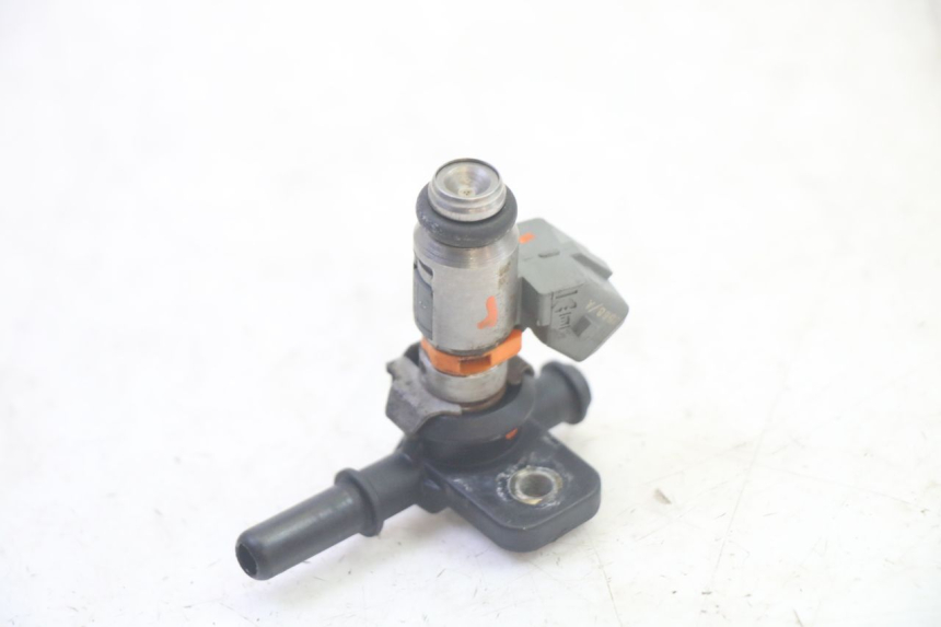 photo de INJECTEUR PIAGGIO MP3 RL 250 (2007 - 2010) - Gros plan technique