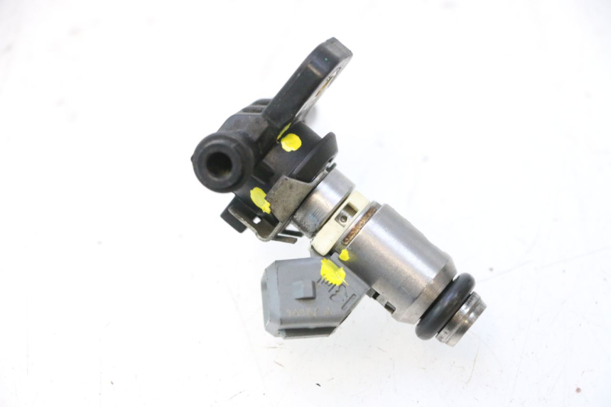 photo de INJECTEUR PIAGGIO MP3 500 (2011 - 2015) - Gros plan technique