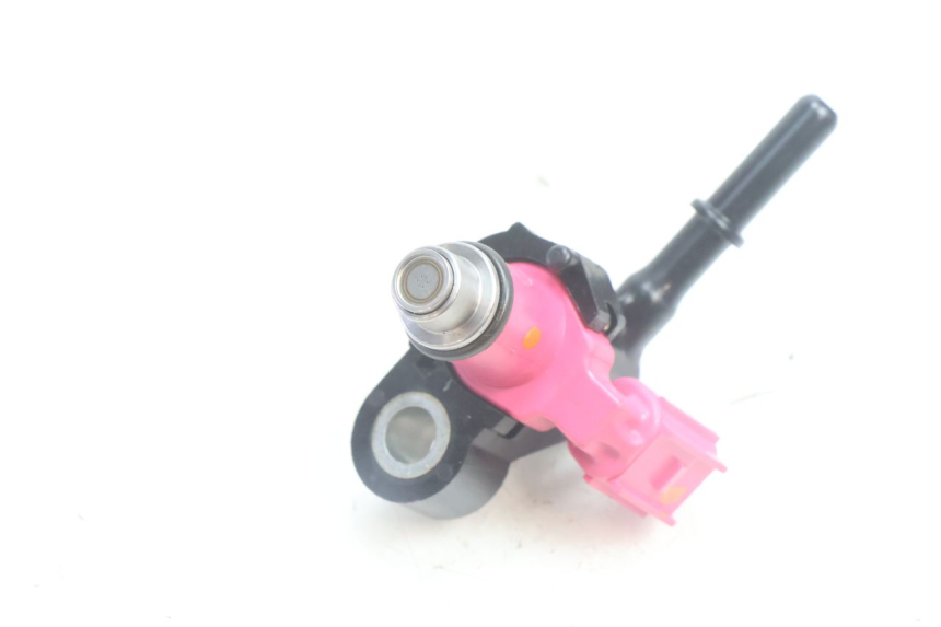 photo de INJECTEUR YAMAHA N-MAX NMAX 125 (2021 - 2024) - Gros plan technique