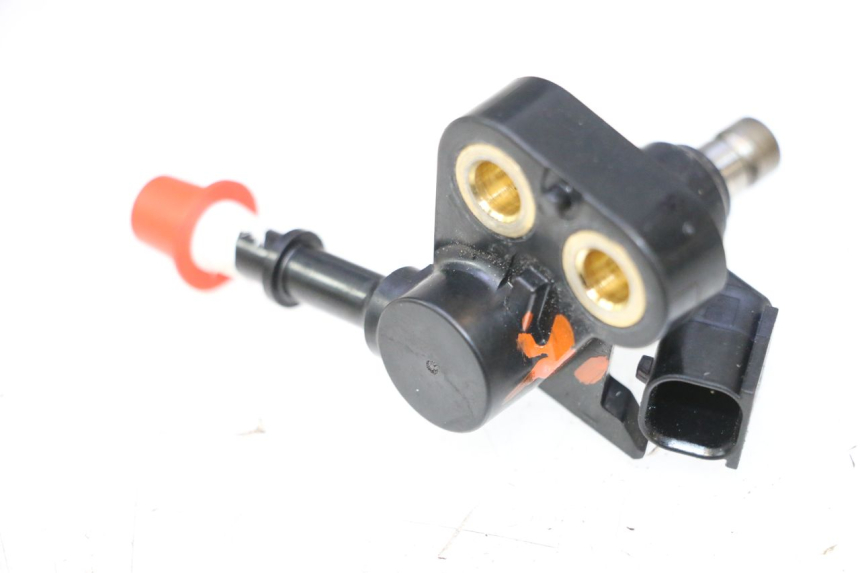photo de INJECTEUR HONDA PCX (JF28) 125 (2009 - 2011) - Gros plan technique