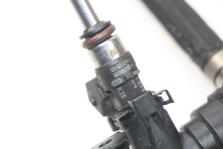 photo de INJECTEUR BMW S RR ABS S1000RR 1000 (2009 - 2011) - Détail de la pièce