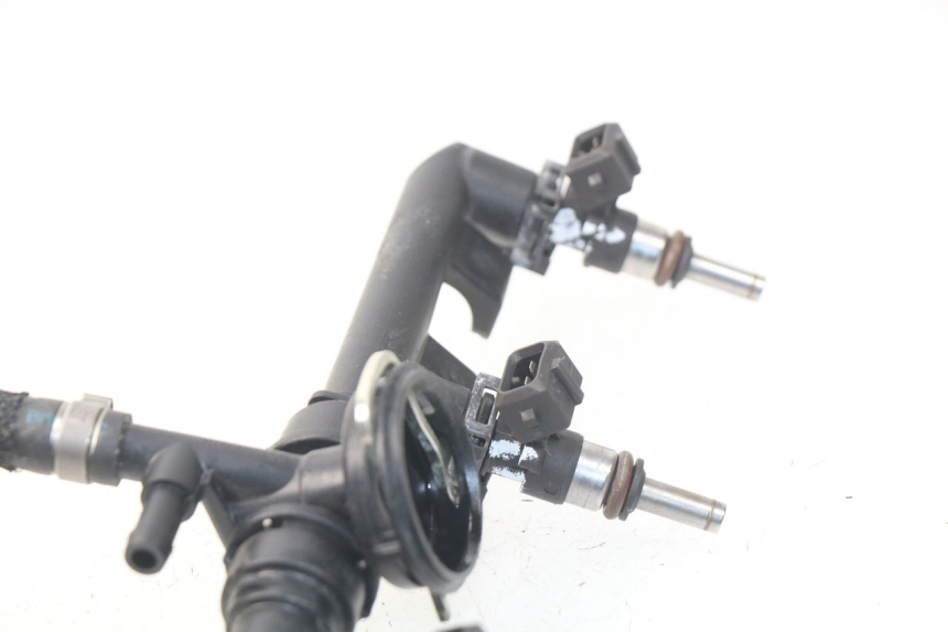 photo de INJECTEUR BMW S RR ABS S1000RR 1000 (2009 - 2011) - Vue d’ensemble