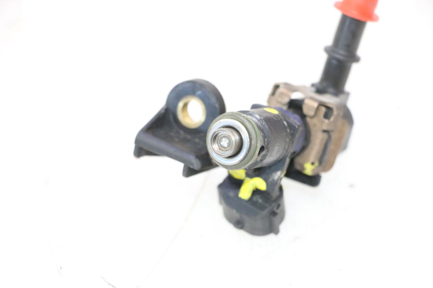 photo de INJECTEUR PEUGEOT SATELIS 125 (2013 - 2018) - Points de fixation