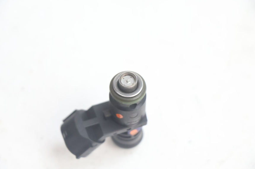 photo de INJECTEUR PEUGEOT SATELIS 125 (2013 - 2018) - Gros plan technique