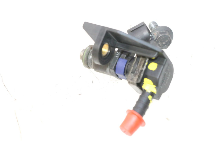 photo de INJECTEUR PEUGEOT SATELIS 125 (2006 - 2009) - Points de fixation