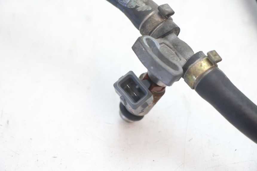 photo de INJECTEUR DUCATI SS IE DS CARENEE 1000 (2002 - 2006) - Zoom état d’usage