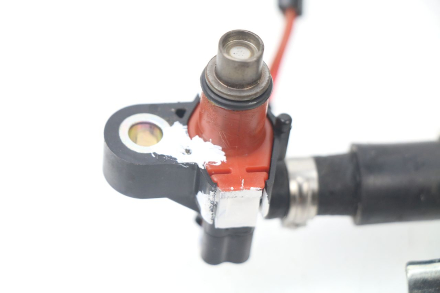 photo de INJECTEUR YAMAHA XMAX X-MAX ABS 125 (2014 - 2016) - Points de fixation