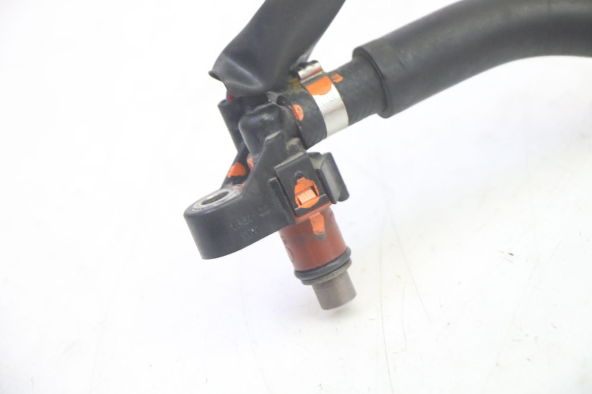 photo de INJECTEUR YAMAHA X-MAX XMAX 125 (2010 - 2014) - Zoom état d’usage