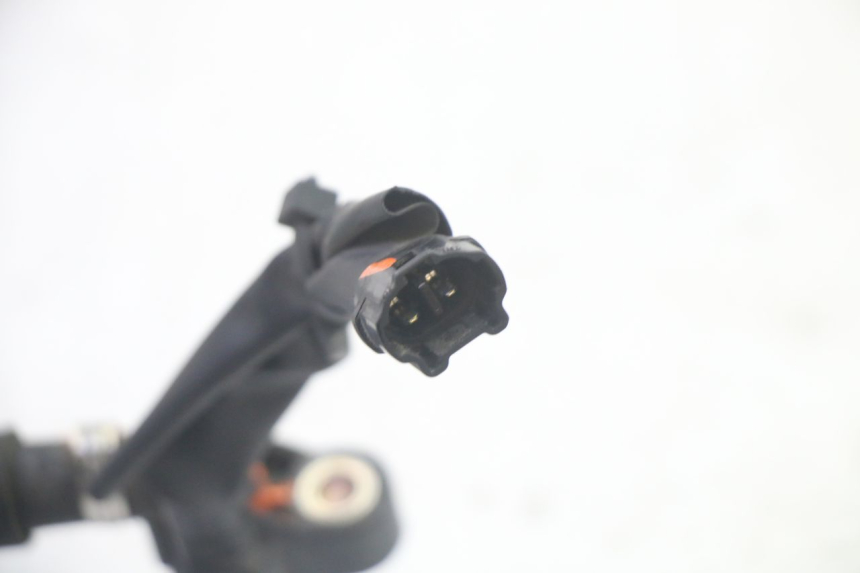 photo de INJECTEUR YAMAHA X-MAX XMAX 125 (2010 - 2014) - Gros plan technique