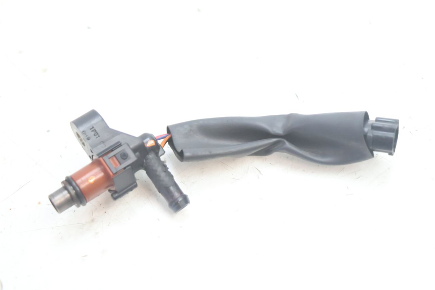 photo de INJECTEUR YAMAHA XMAX X-MAX 125 (2006 - 2009) - Zoom état d’usage