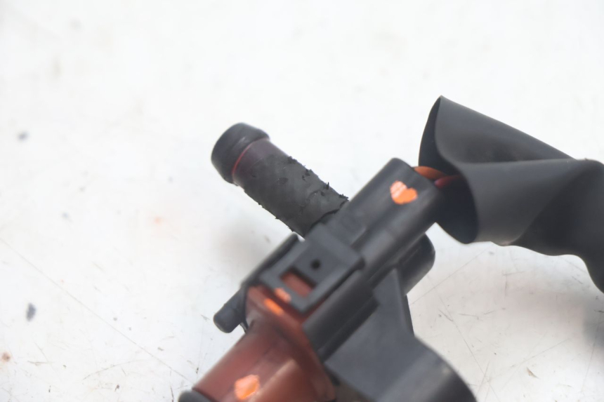 photo de INJECTEUR YAMAHA XMAX X-MAX 125 (2006 - 2009) - Zoom état d’usage