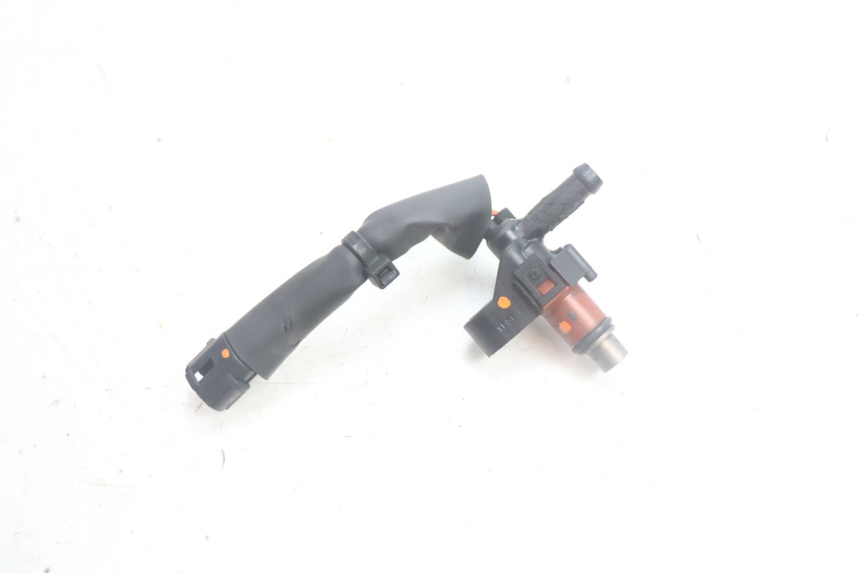 photo de INJECTEUR YAMAHA XMAX X-MAX 125 (2006 - 2009) - Autre angle de vue