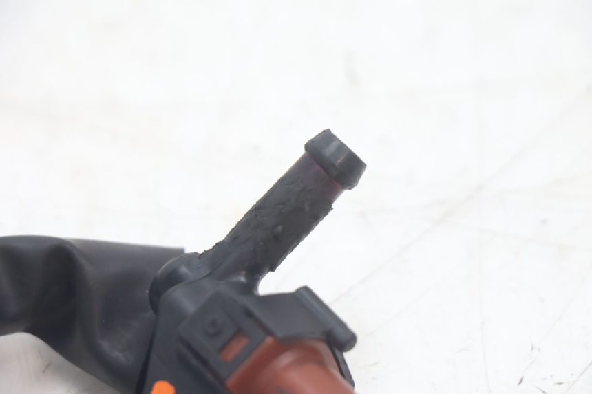 photo de INJECTEUR YAMAHA XMAX X-MAX 125 (2006 - 2009) - Gros plan technique