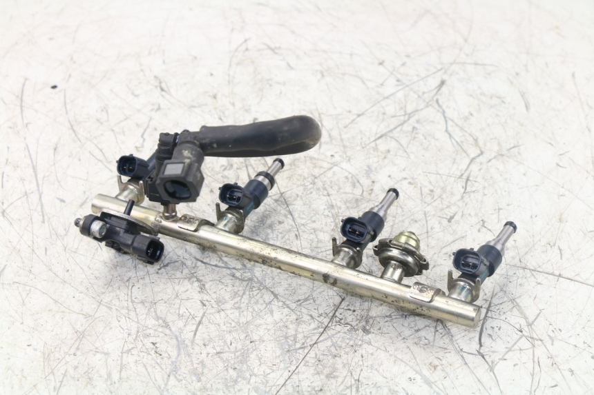 photo de INJECTEUR YAMAHA FZ1 FAZER 1000 (2007 - 2009) - Gros plan technique