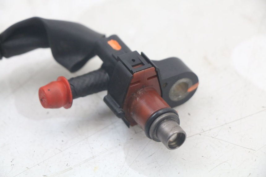 photo de INJECTEUR YAMAHA XMAX X-MAX 125 (2006 - 2009)