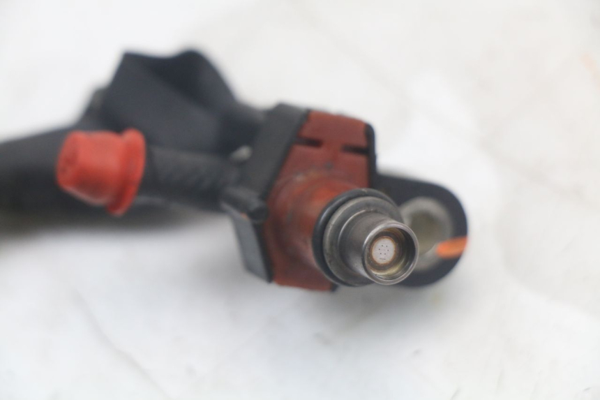 photo de INJECTEUR YAMAHA XMAX X-MAX 125 (2006 - 2009)