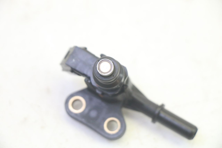 photo de INJECTEUR PIAGGIO ZIP 4T 50 (2018 - 2020) - Points de fixation